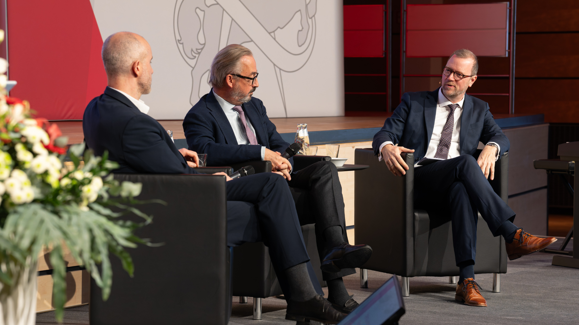 Der Talk beim Neujahrsempfang der Ingenieurkammer mit Belit Onay, Jan Fleischhauer und Moderator Martin Brüning (v.l.n.r.) / Foto: Marcus Prell, Ingenieurkammer