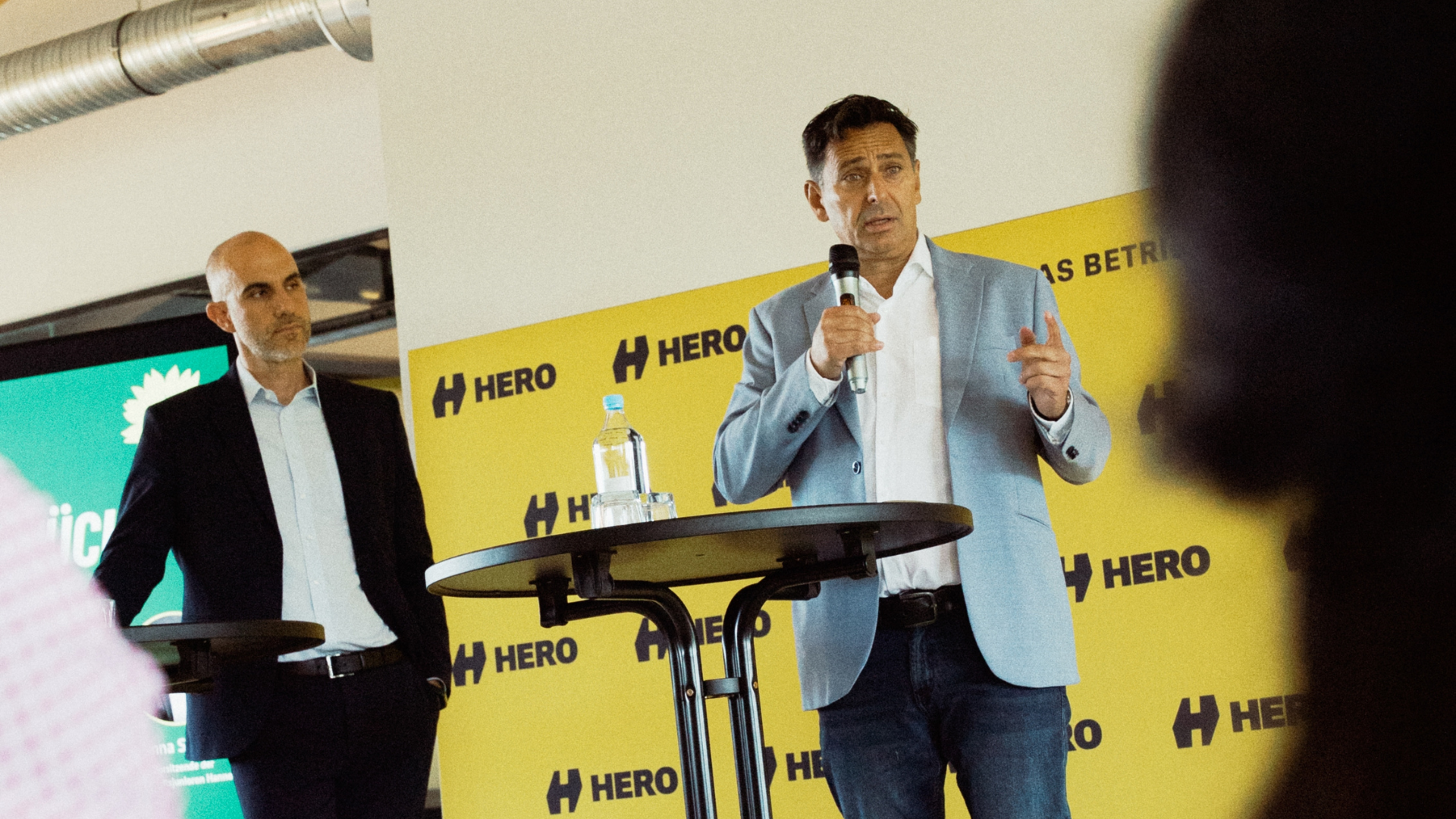 Stavros Christidis bei seiner Ansprache beim Grünen Wirtschaftsempfang / Foto: Eric Joel