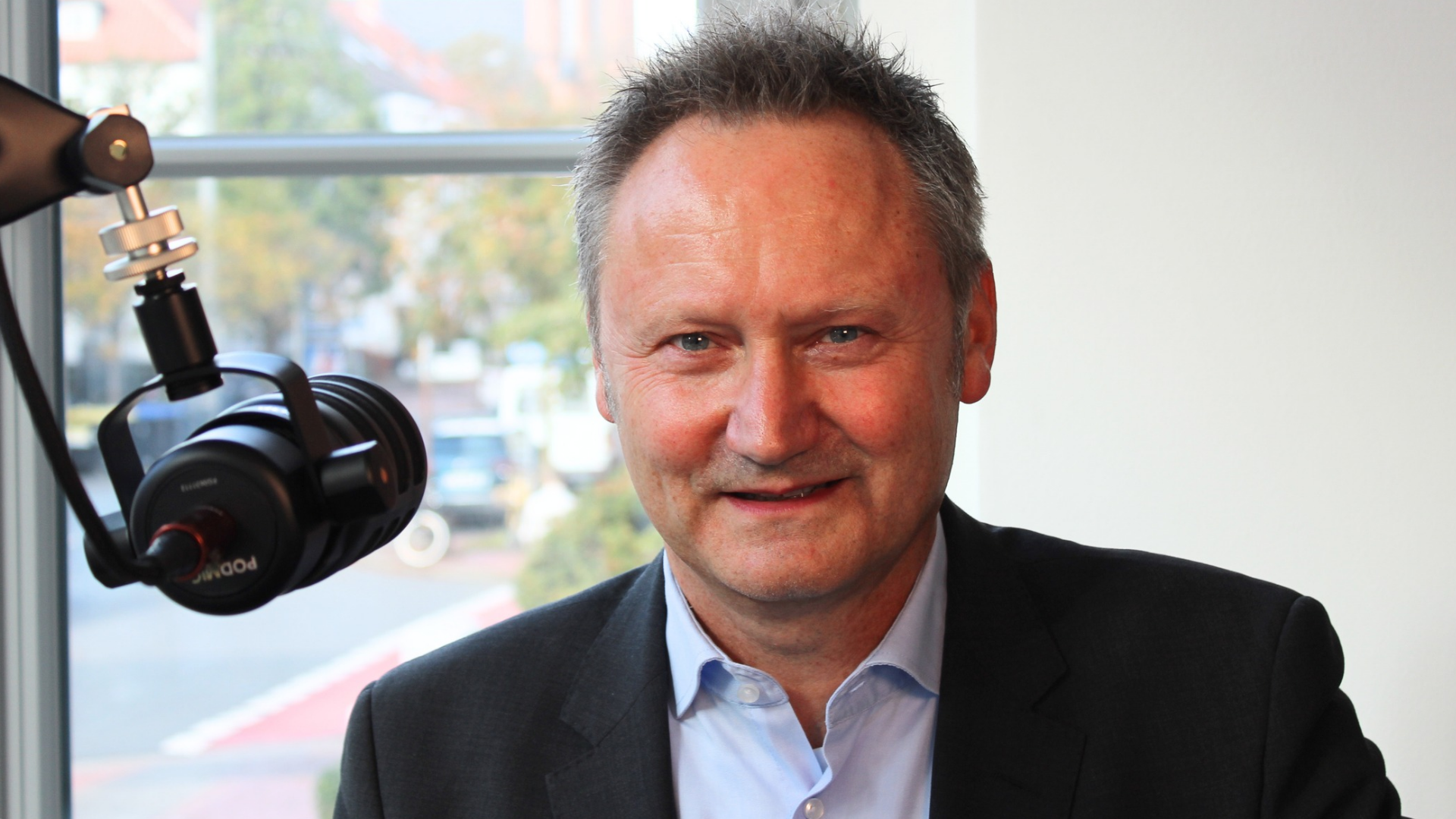 Michael Kiesewetter im Agenda Niedersachsen-Podcast, aufgezeichnet im Haus der Medien / Foto: AN